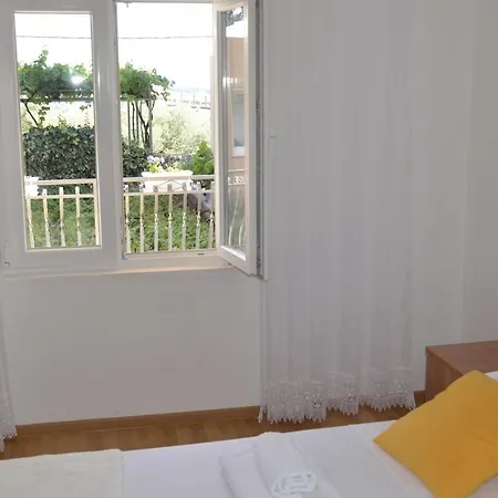 Ana Apartment